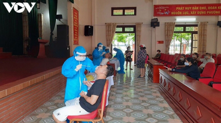 Community case detected, massive COVID-19 testing underway in Hai Duong